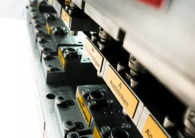 Folgeverbundwerkzeug